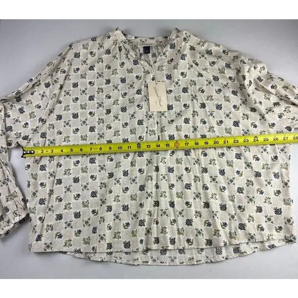 Universal Thread Women's Top - Size Small - New with Tags - Picture 4 of 6